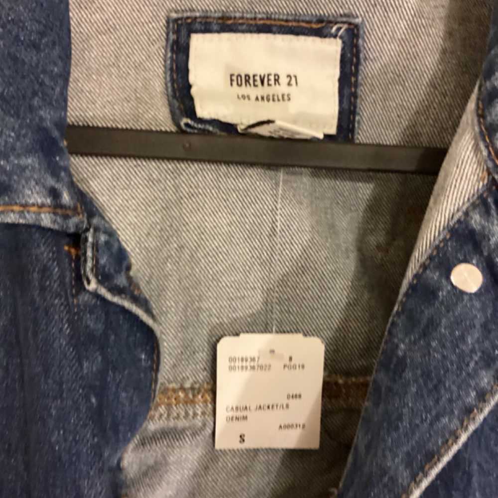 NWT Forever 21 Denim Collection Jacket size small - Picture 3 of 7